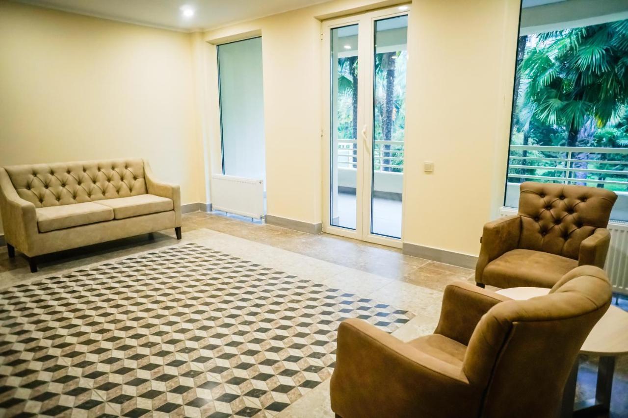 Amza Park Hotel Gagra Ngoại thất bức ảnh