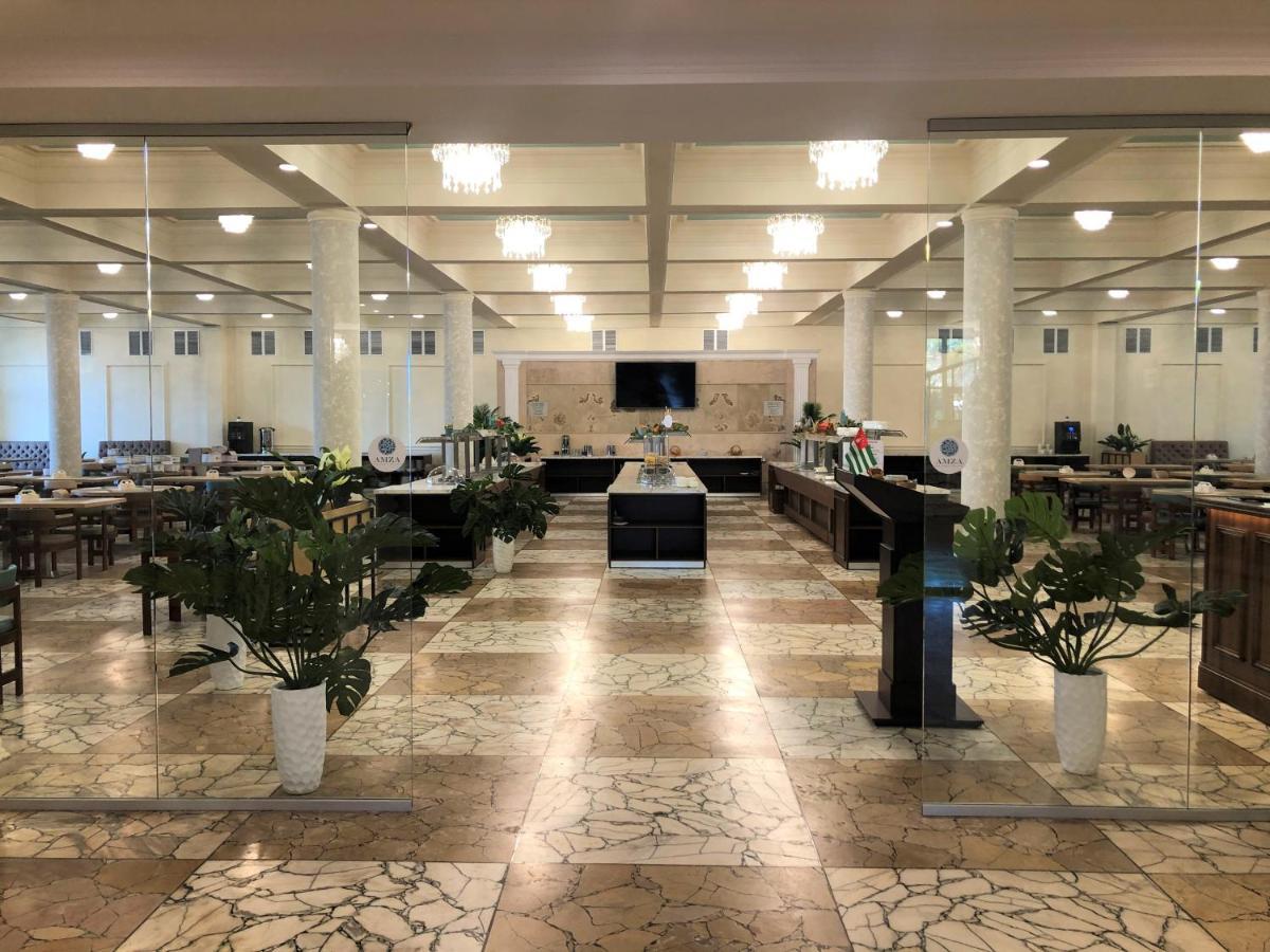 Amza Park Hotel Gagra Ngoại thất bức ảnh