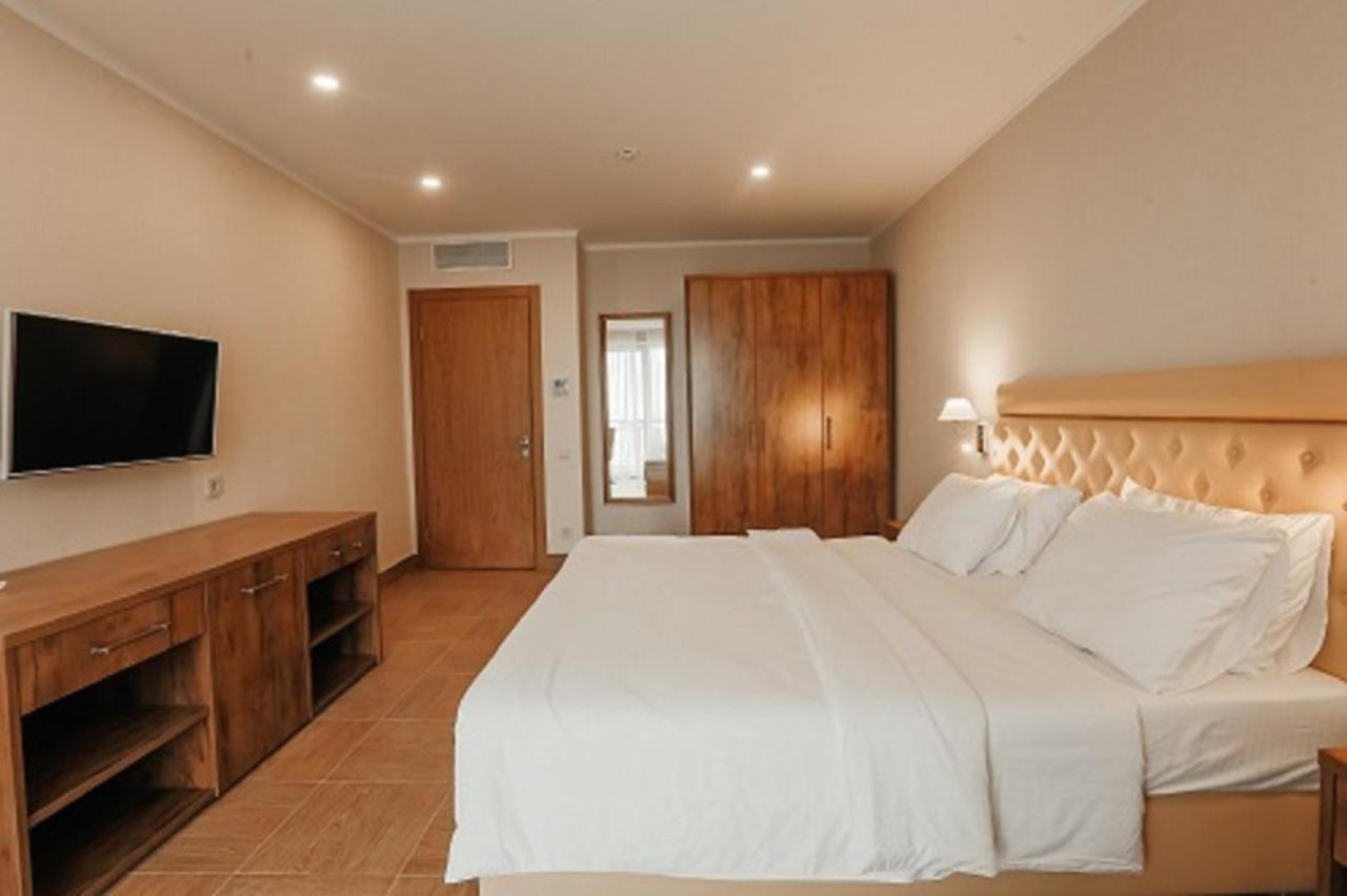 Amza Park Hotel Gagra Ngoại thất bức ảnh