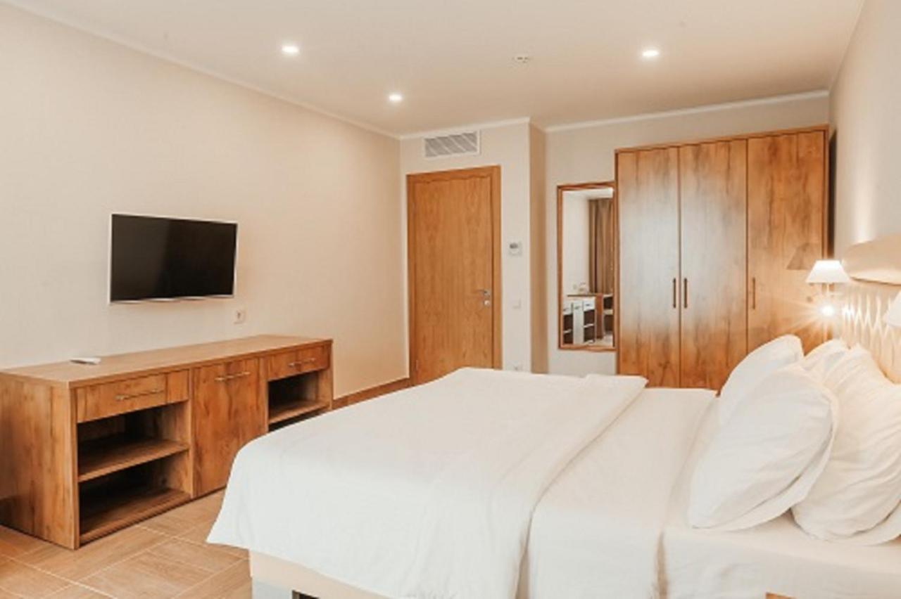 Amza Park Hotel Gagra Ngoại thất bức ảnh
