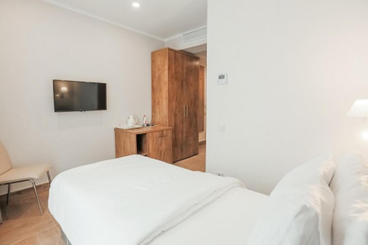 Amza Park Hotel Gagra Ngoại thất bức ảnh