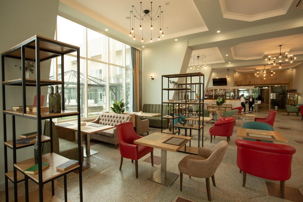 Amza Park Hotel Gagra Ngoại thất bức ảnh