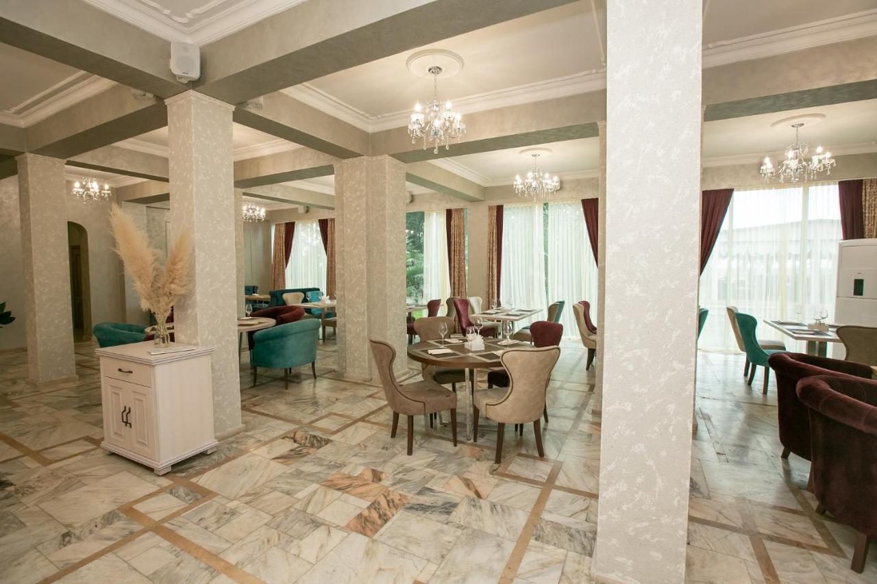 Amza Park Hotel Gagra Ngoại thất bức ảnh