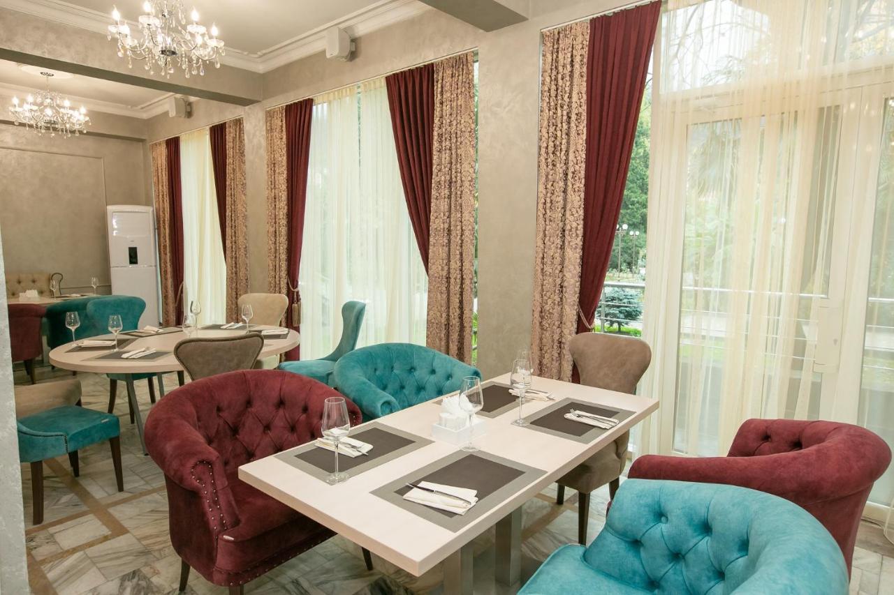 Amza Park Hotel Gagra Ngoại thất bức ảnh