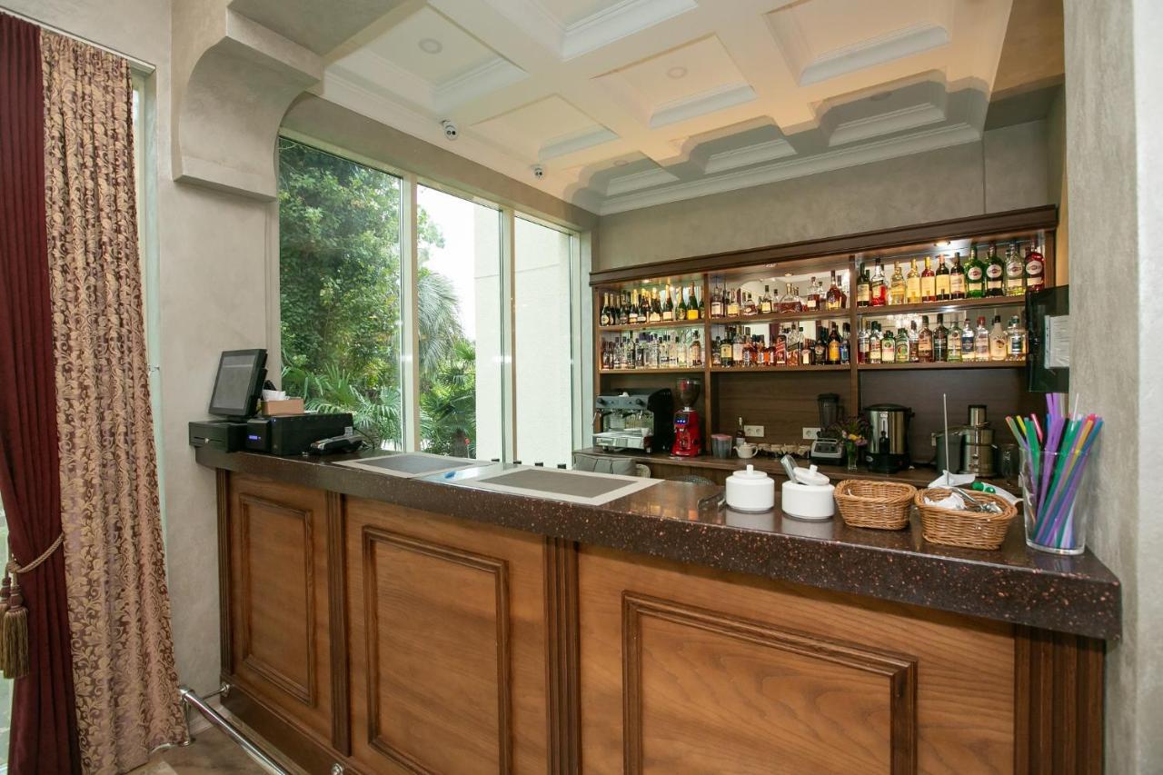 Amza Park Hotel Gagra Ngoại thất bức ảnh