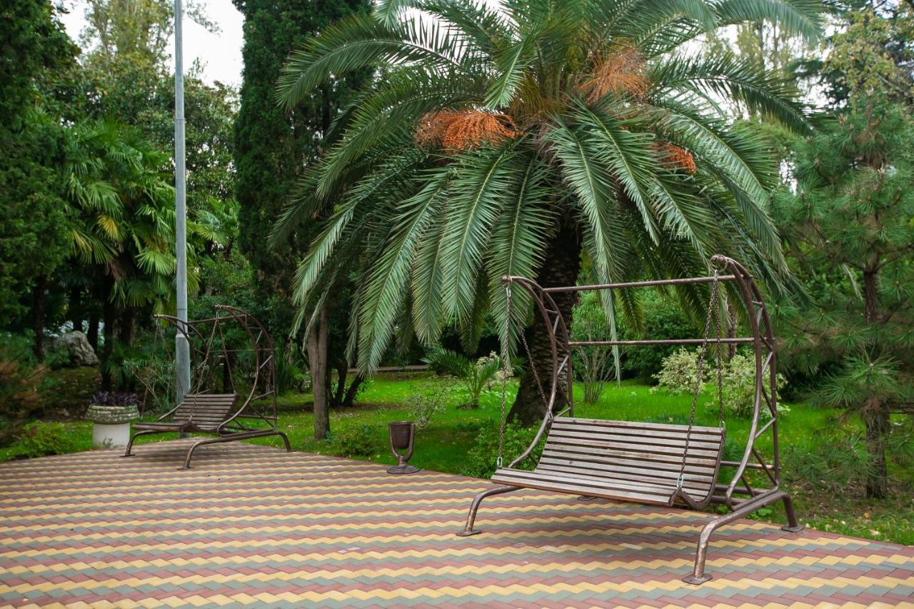 Amza Park Hotel Gagra Ngoại thất bức ảnh