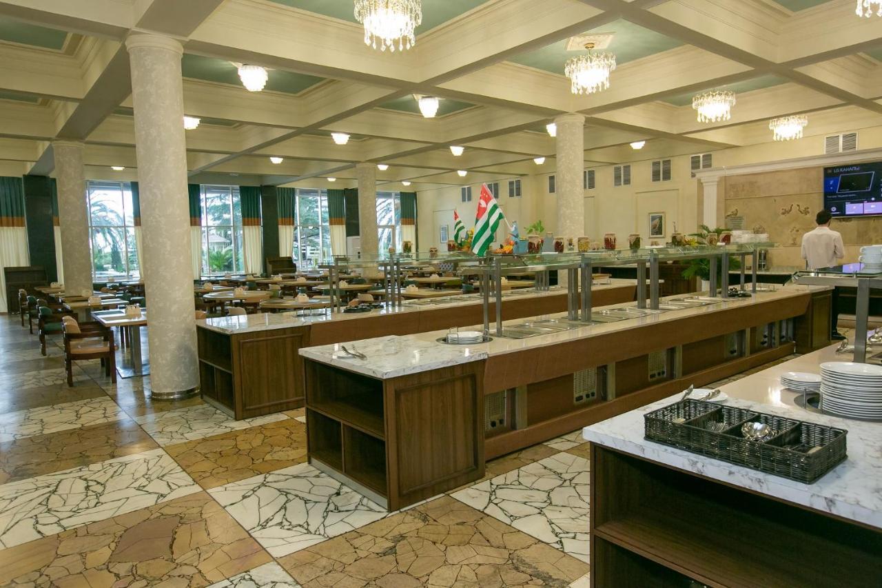 Amza Park Hotel Gagra Ngoại thất bức ảnh